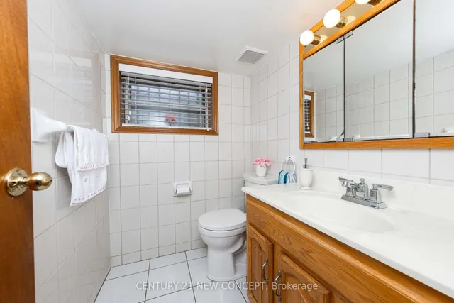 Additional image 39 of 52 Frankdale Ave