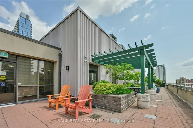 Additional image 23 of 555 Yonge St Unit 413