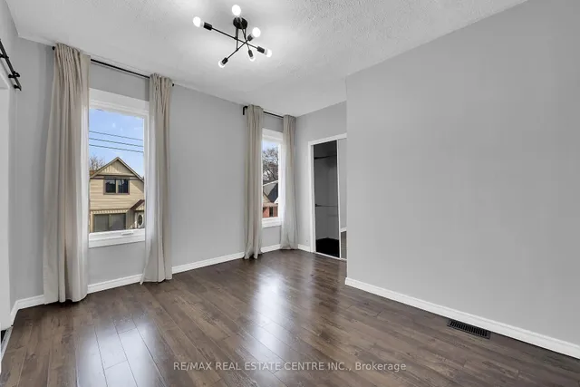 Additional image 21 of 18 Keith St