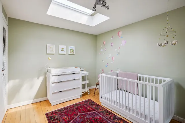 Additional image 21 of 384 1/2 Sumach St