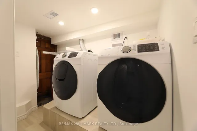 Additional image 31 of 113 Trinity St