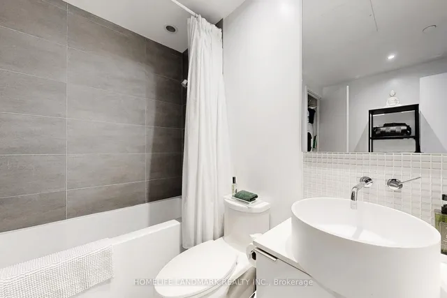 Additional image 30 of 185 Roehampton Ave Unit 3101