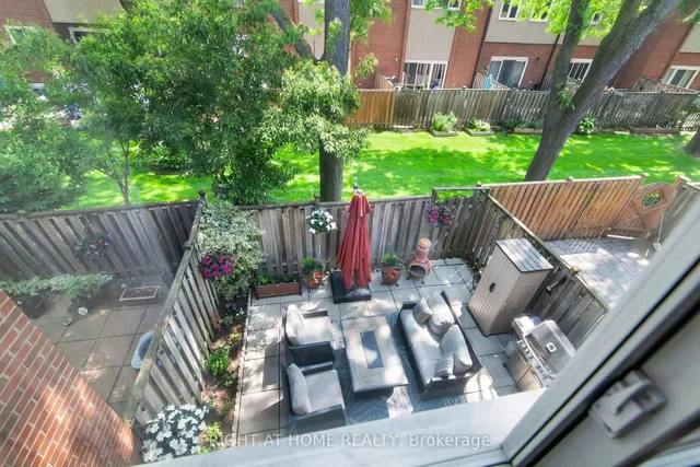 Additional image 45 of 400 Bloor St Unit 75