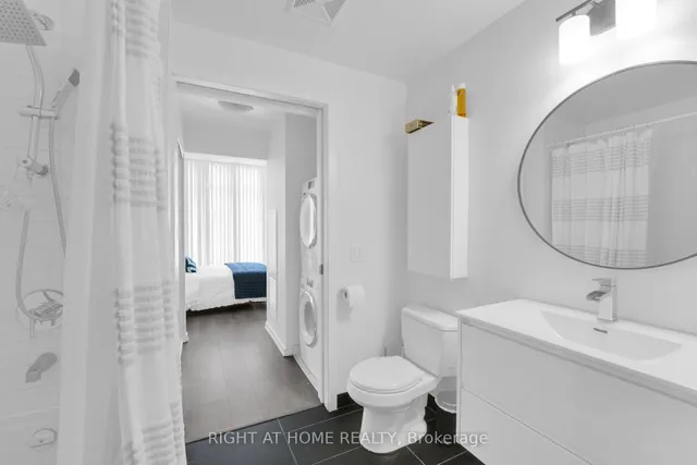 Additional image 9 of 105 THE QUEENSWAY Unit 1414