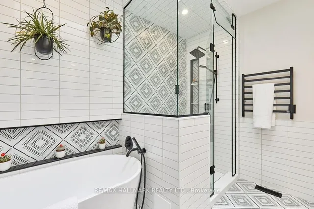 Additional image 24 of 56 Marmot St