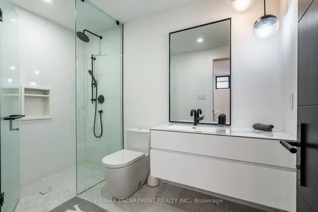 Additional image 21 of 86 Valleyview Dr