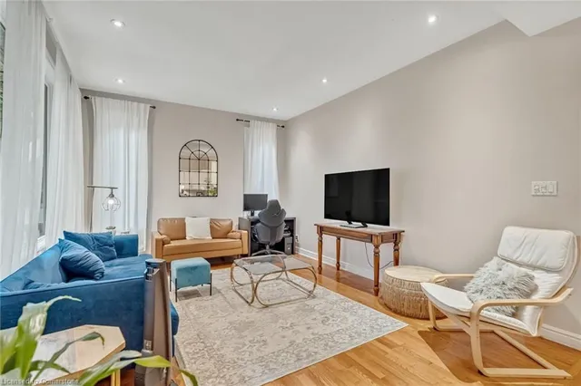 Additional image 37 of 15 Fairmount Ave