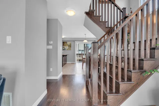 Additional image 29 of 2 England Terr