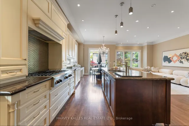 Additional image 21 of 538 Woburn Ave