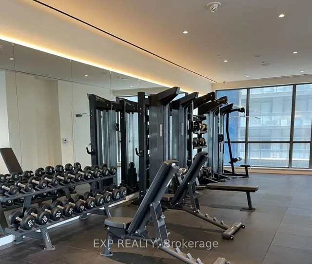 Additional image 12 of 39 Roehampton Ave Unit 306