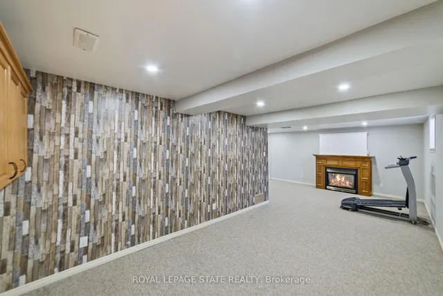 Additional image 22 of 741 Acadia Dr