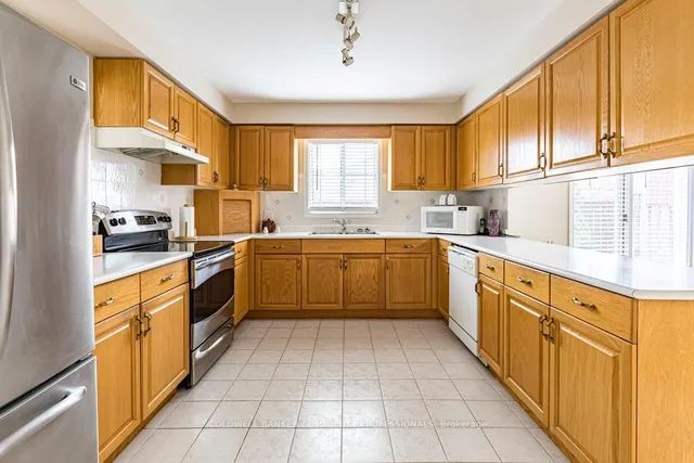 Additional image 17 of 2 Katie Crt