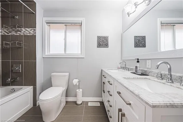 Additional image 25 of 4 Manning Crt