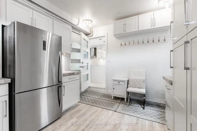 Additional image 20 of 16 Ferndale Cres