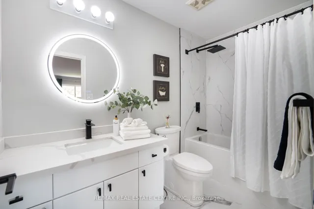 Additional image 17 of 5305 Scotia St