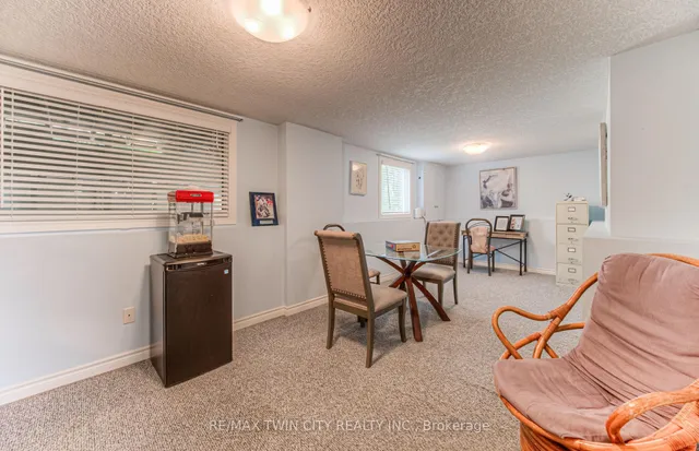 Additional image 32 of 82 Roseneath Cres