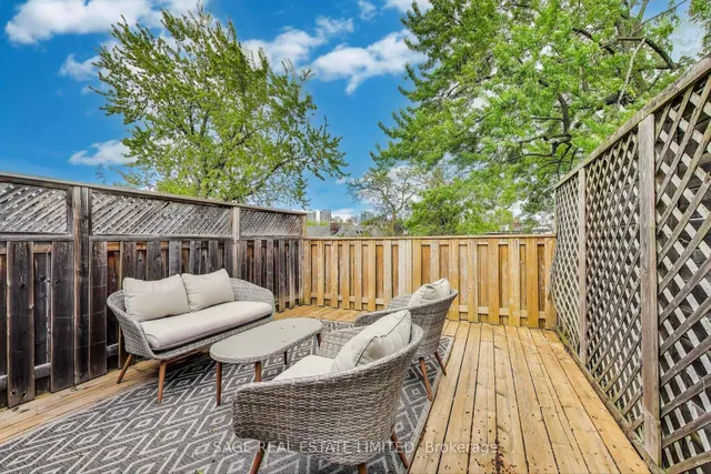 Additional image 32 of 19 Salisbury Ave