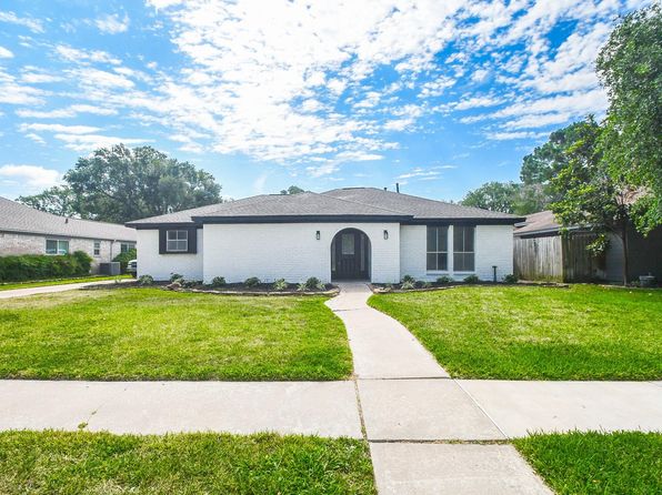 4618 Turf Valley Dr, Houston, TX 77084