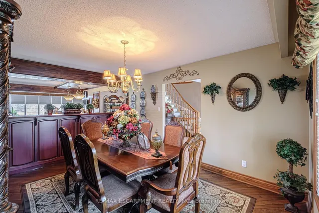 Additional image 15 of 136 Country Club Dr