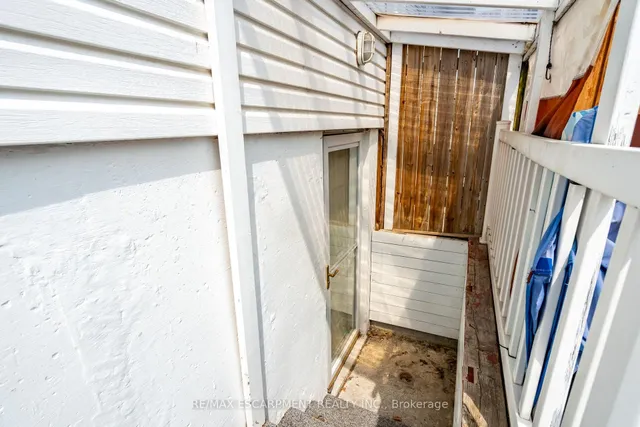 Additional image 24 of 12 BRENDAN Crt