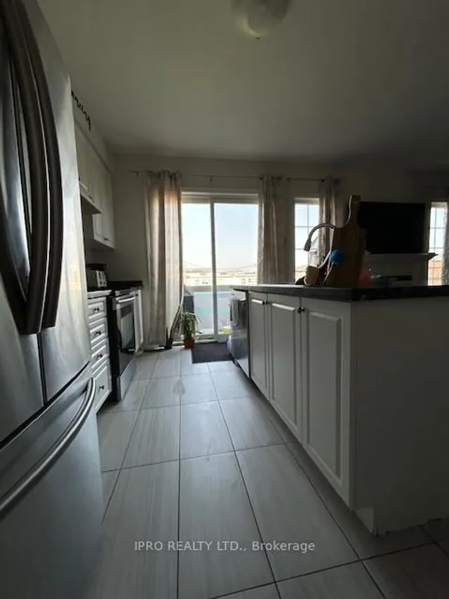 Additional image 34 of 1449 Chretien St