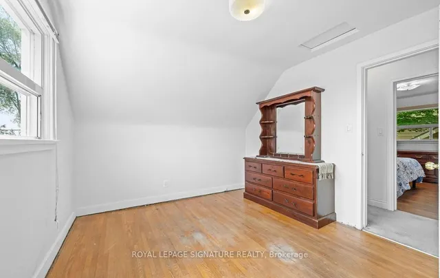 Additional image 26 of 129 Allenby Ave