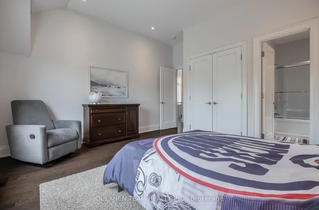 Additional image 29 of 157 Florence Ave