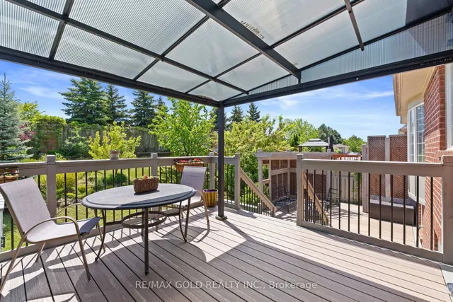 Additional image 45 of 36 Slipneedle St