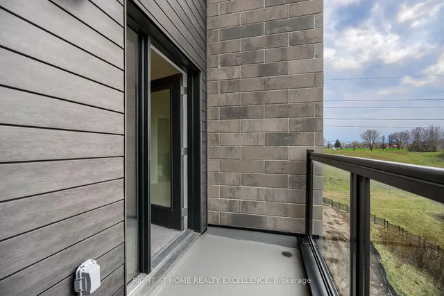 Additional image 30 of 261 Woodbine Ave Unit 28