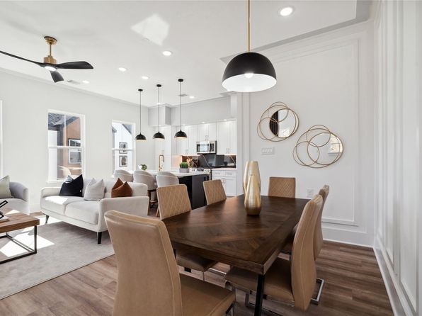 9020 Orange Spring Dr, Houston, TX 77080