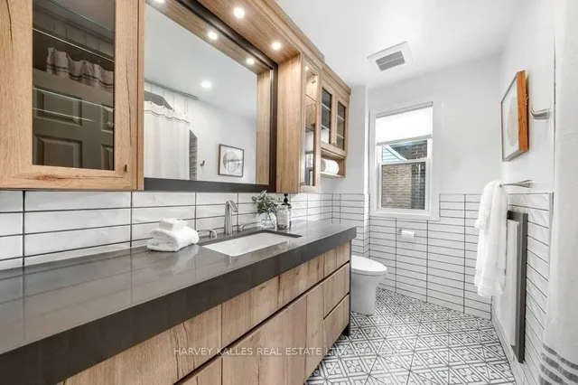 Additional image 25 of 58 Myrtle Ave