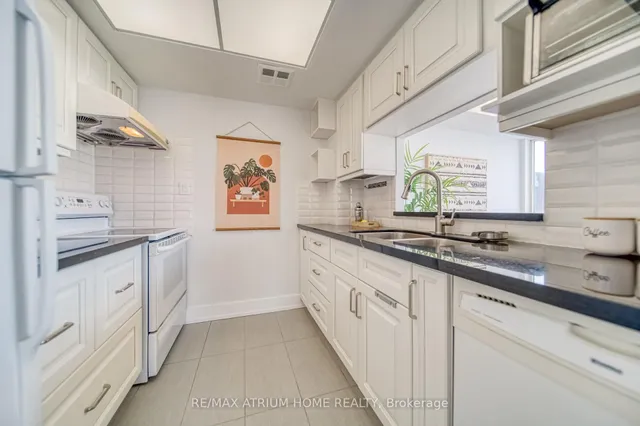 Additional image 17 of 5765 Yonge St Unit PH306