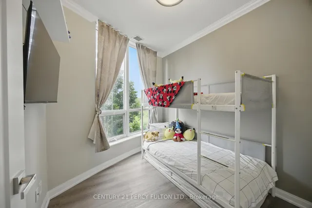 Additional image 13 of 181 Village Green Sq Unit 314