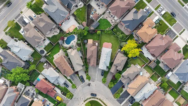 Additional image 47 of 14 Twisted Oak St