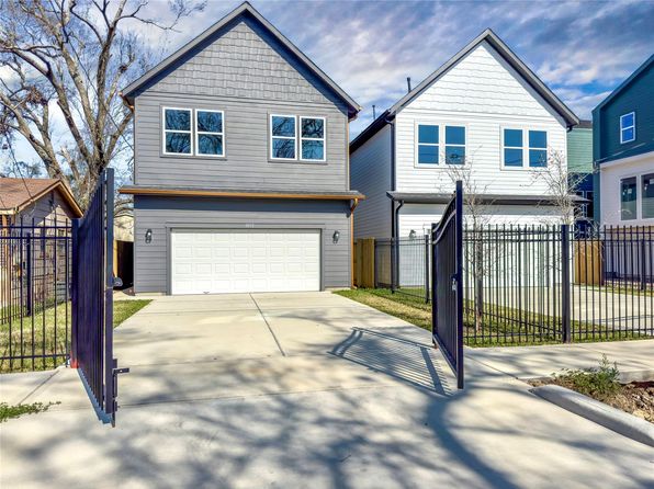 1052 Marjorie St, Houston, TX 77088