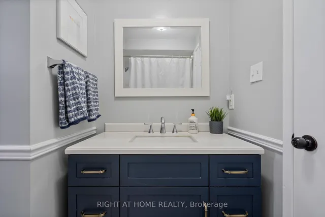 Additional image 19 of 2448 Malcolm Cres