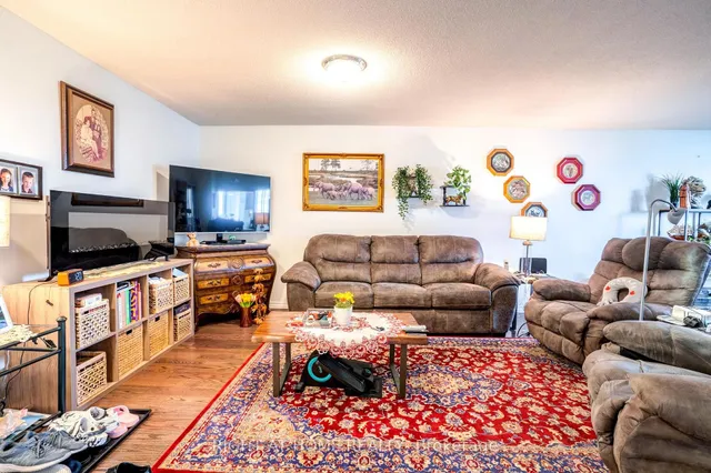 Additional image 10 of 80 Alton Towers Circ Unit 1208