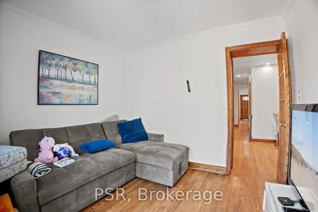 Additional image 11 of 98 Roselawn Ave