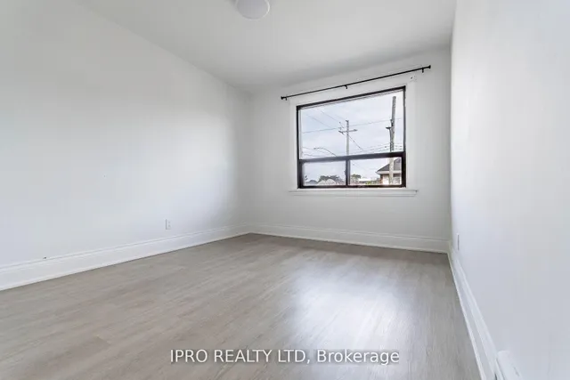 Additional image 21 of 35 Chestnut Ave