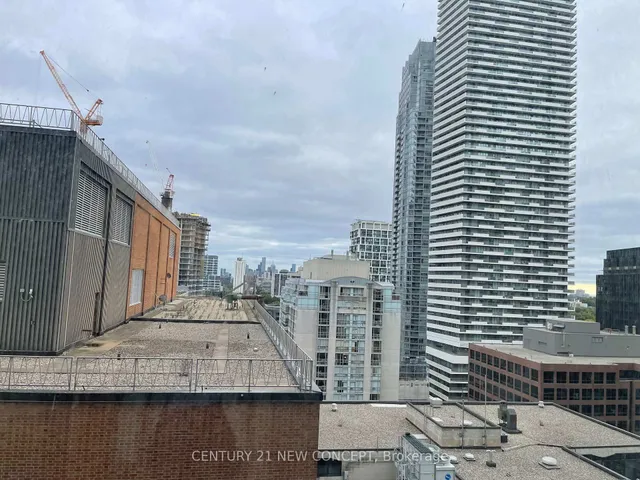 Additional image 28 of 39 roehampton Ave Unit 1204