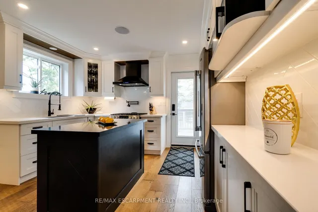 Additional image 13 of 56 Highcliffe Ave