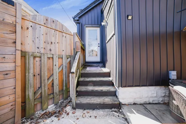 Additional image 39 of 10 Alice St