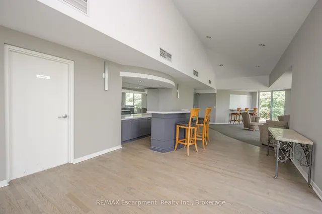 Additional image 21 of 250 MANITOBA St Unit 603