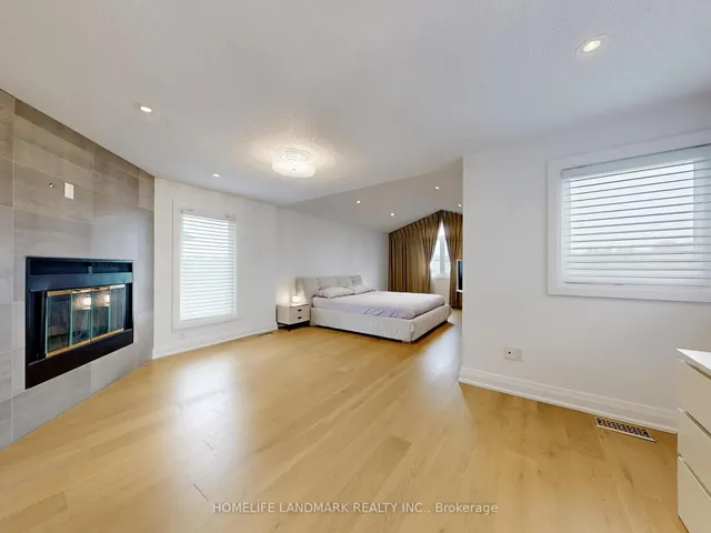 Additional image 15 of 168 Kingsbridge Garden Circ