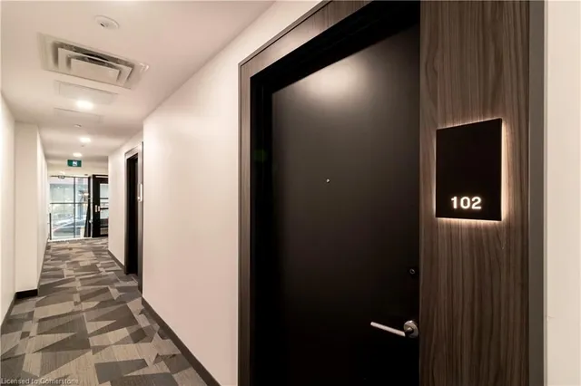 Additional image 3 of 5 Wellington St Unit 102