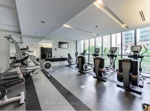 Additional image 38 of 110 Charles St Unit 3308