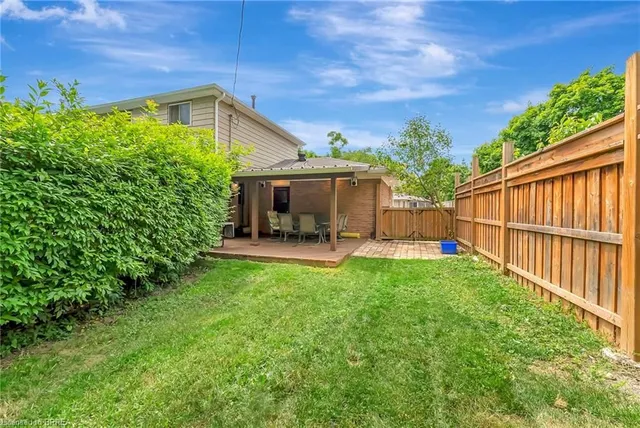 Additional image 36 of 307 Erindale Dr