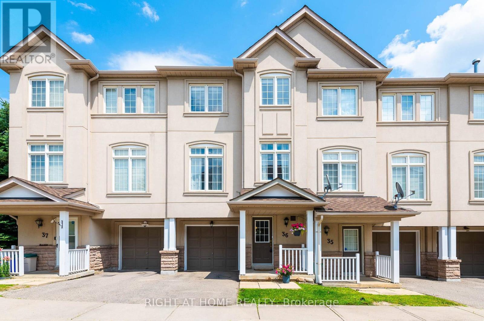 Primary image of 36 - 10 POST OAK DRIVE|Richmond Hill (Jefferson), Ontario L4E4H8