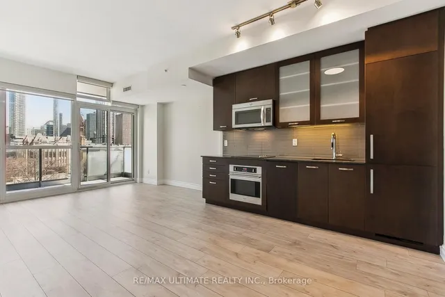 Additional image 23 of 210 Simcoe St Unit 611