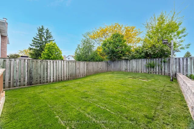 Additional image 40 of 583 Moorelands Cres